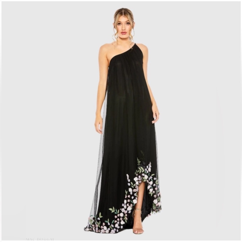 Mac Duggal
Black One Shoulder Trapeze
Embellished High Low Gown
